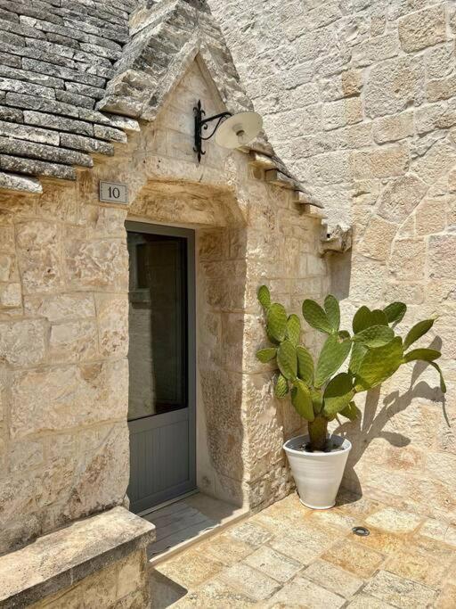Iconico - Authentic Trulli Experience Apartment Cisternino Exterior photo